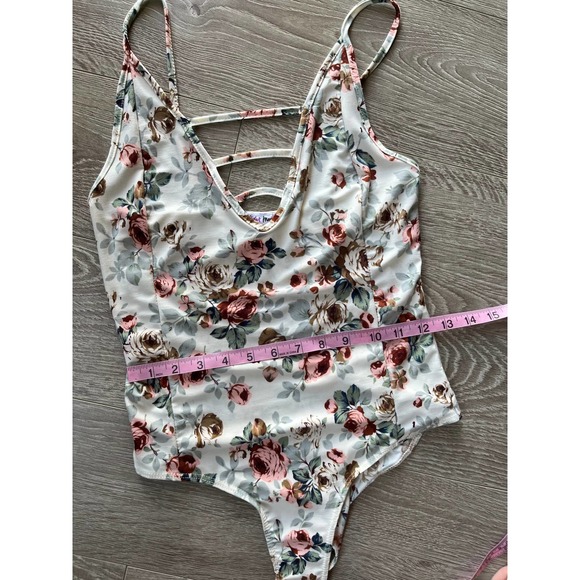 Violet Moon Size Medium Rose Bodysuit - Picture 3 of 8